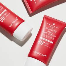 Medicube Red Moisture Real Sun Cream 50+ SPF PA++++
