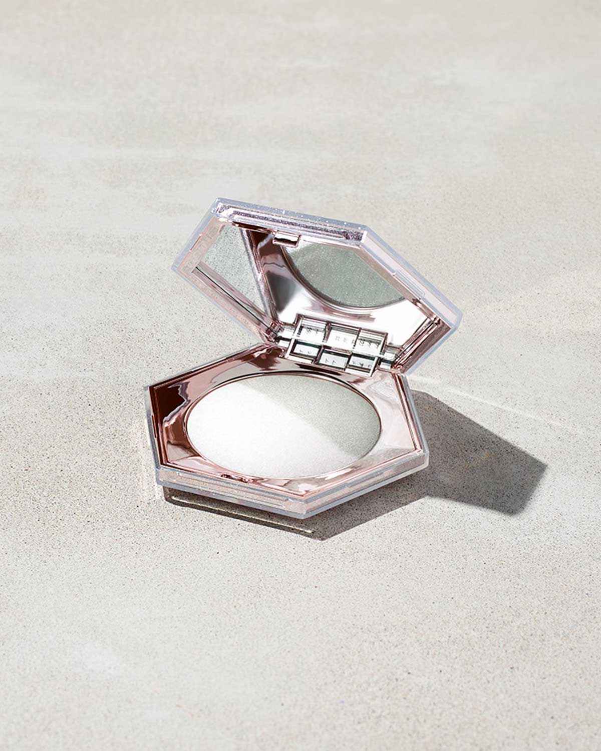 fenty beauty Diamond Bomb All-Over Diamond how many carats